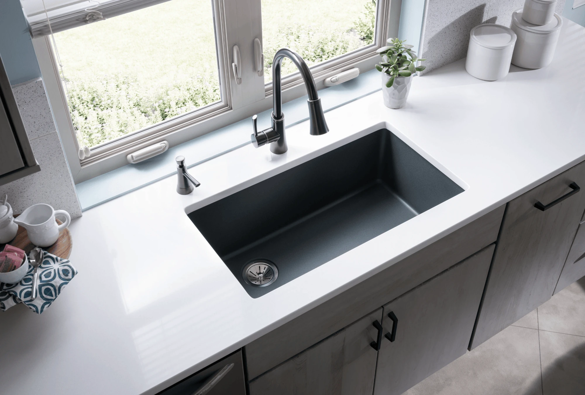 Texas-Style Sink & Silestone Countertop Combos